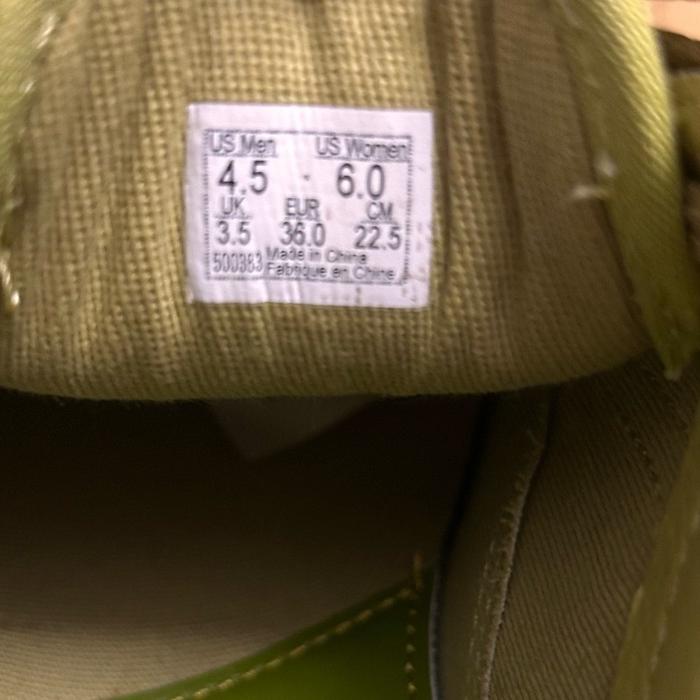 Vans Chunky Platform Sneakers in Bright Yellow - Picture 12 of 12
